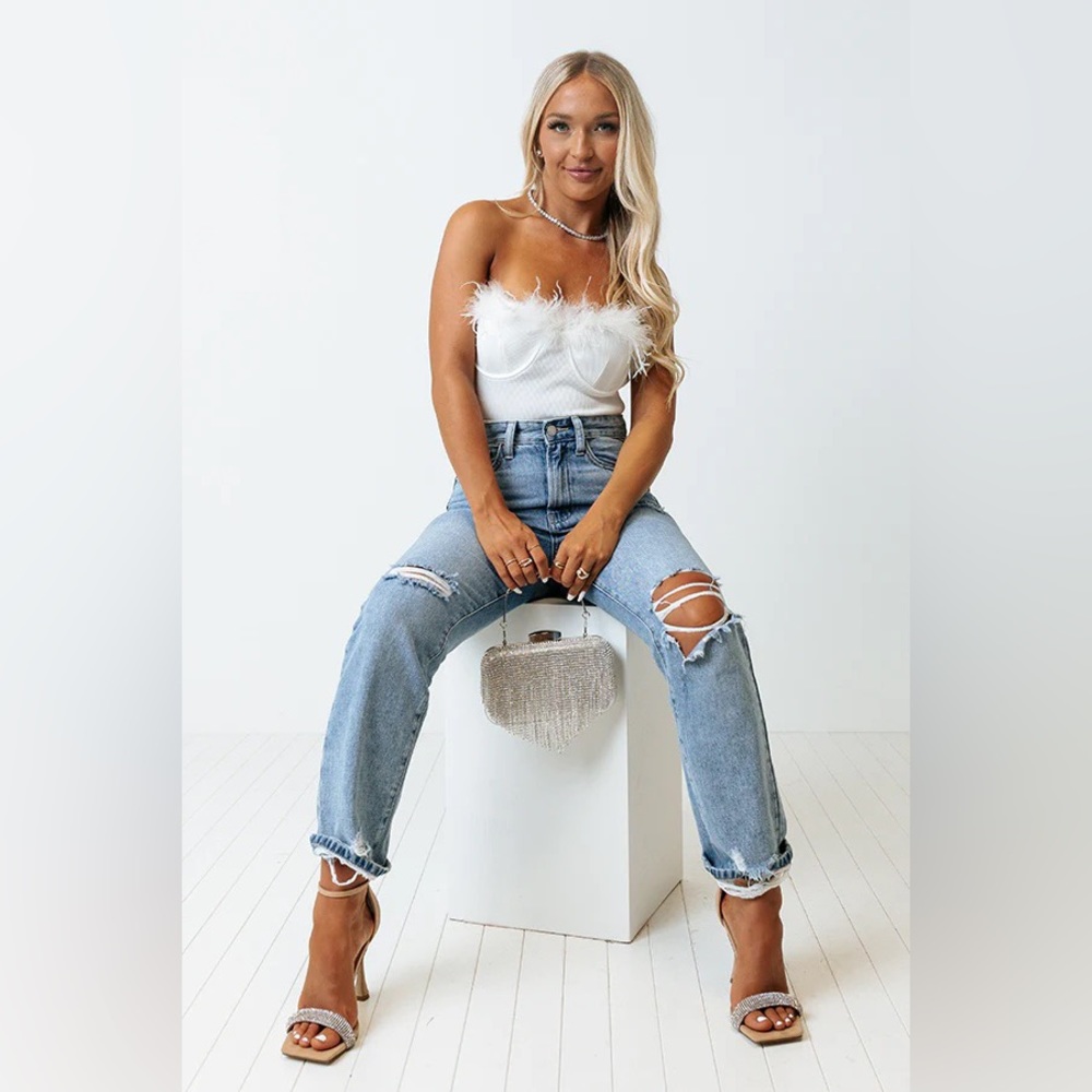 Impressions Online Boutique Party Plans Feather Bodysuit in White - Picture 4 of 6